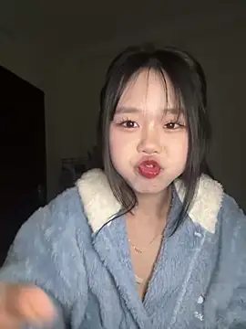 Emely-lysea 网络视讯表演