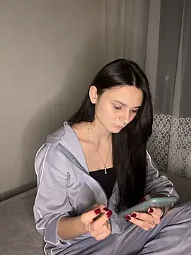 Show modela Adelina_aa na web-kameri