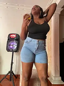 MonicaSex_: онлайн-секс-чат