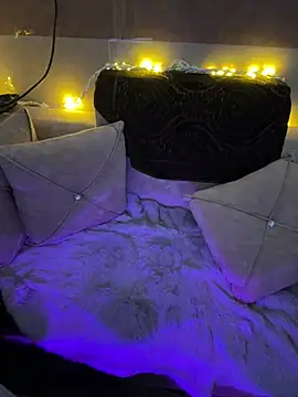 Chat XXX en directo de Classy-Bossy