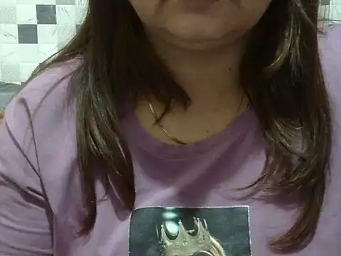 bhabhi_jaan11 élő XXX-chatje