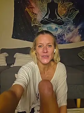 yola181's Live XXX Chat