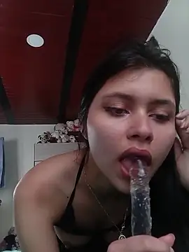 Lauren-lau 现场XXX聊天