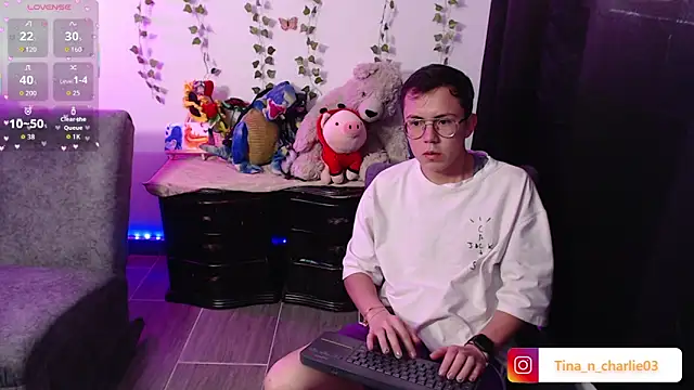 Tina_4_Charlien Live XXX chat