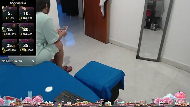 XXX chat uživo modela Laura_fox1