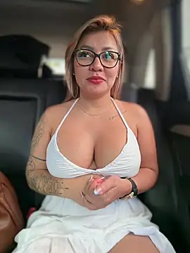 DIANITA_1988's Live XXX Chat