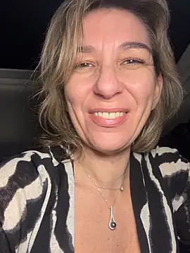 lafeecoquine69 网络视讯表演