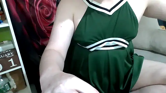 AverageRose Adlı Modelin Canlı XXX Sohbeti