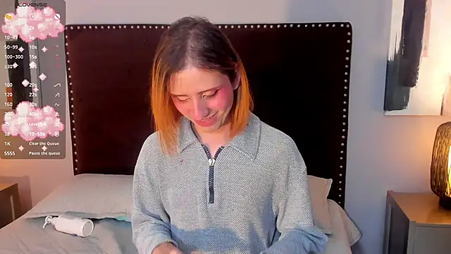 seraphine_star's Webcam Show