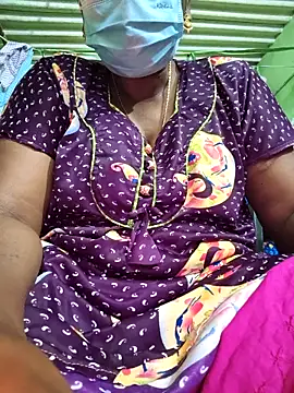 Tamilselviroja- élő XXX-chatje