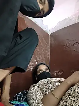 couplegk71 live XXX chat