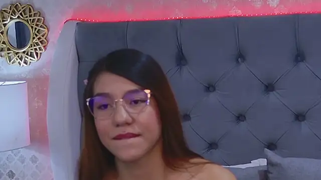 VioletFroost: απευθείας συνομιλία ΧΧΧ