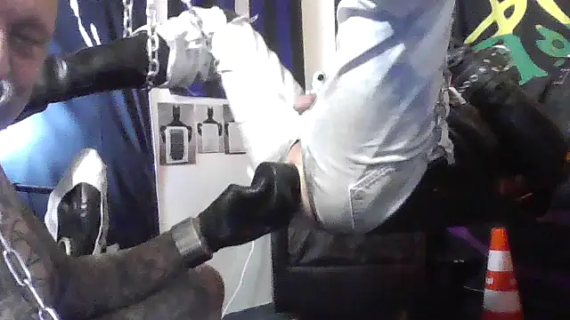 object857's Live XXX Chat