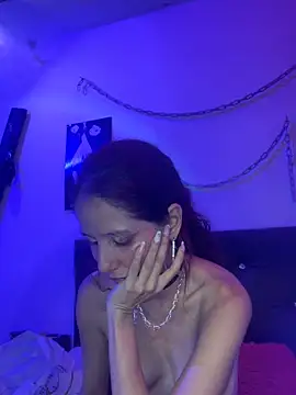 Little_Naughtty's Webcam Show