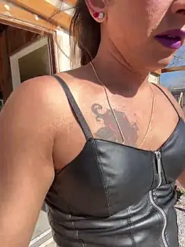 TranSexualJade95のライブXXXチャット