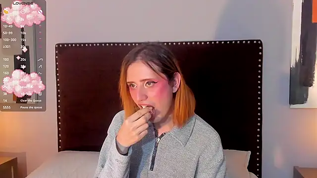 seraphine_star webkamerás műsora