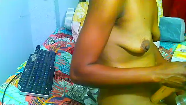 Czat XXX na żywo – freaky_naughty