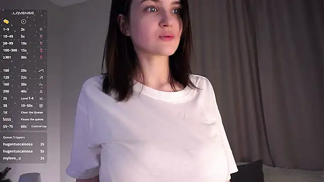 EffieHenri live XXX chat