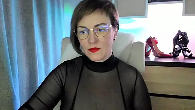 feliziaDesire 即時 XXX 聊天