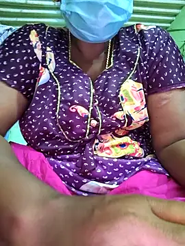 Tamilselviroja- 라이브 XXX 채팅