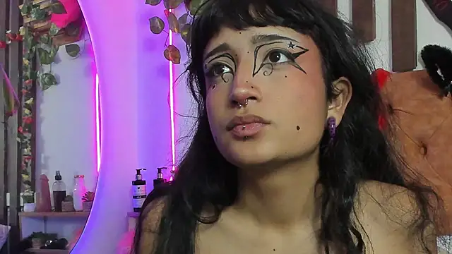 Chatroom XXX en direct de MeowMota_