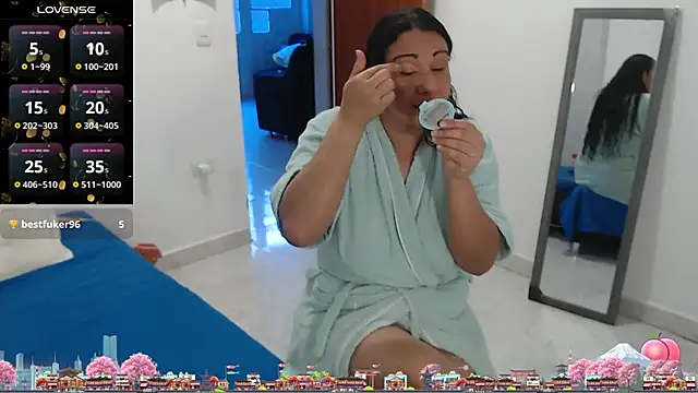 Czat XXX na żywo – Laura_fox1