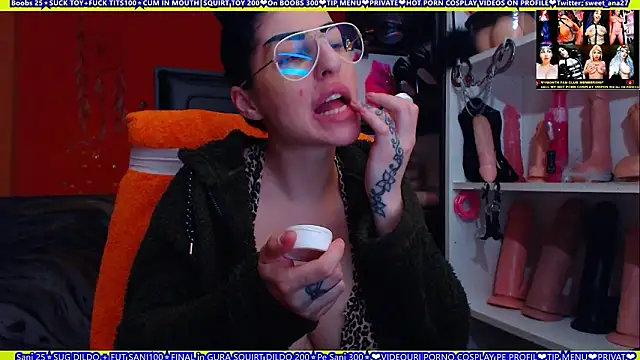 cuminmenowbbyx 现场XXX聊天