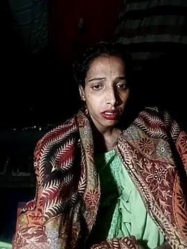 Show modela Pinki_thakur_1 na web-kameri