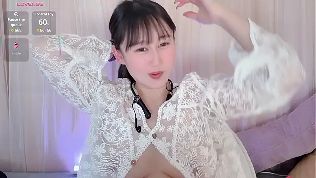 Pokazy przed kamerką – BoxedGyre-