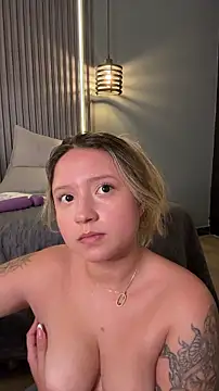 MiaPetit_ 现场XXX聊天