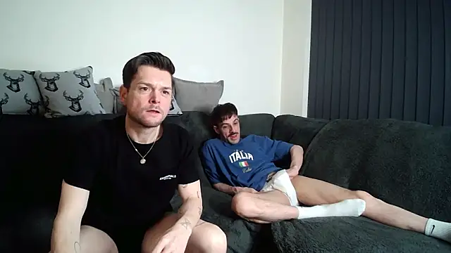 twotwinkhusbandss' Live XXX Chat