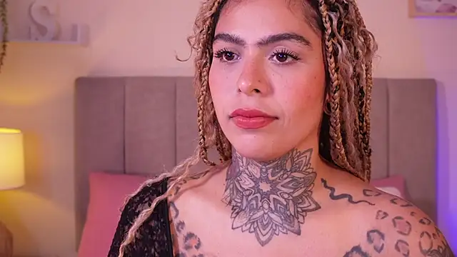 Živý XXX chat curvyliciousss