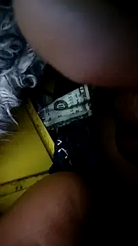 Bigcockmexi13's Live XXX Chat