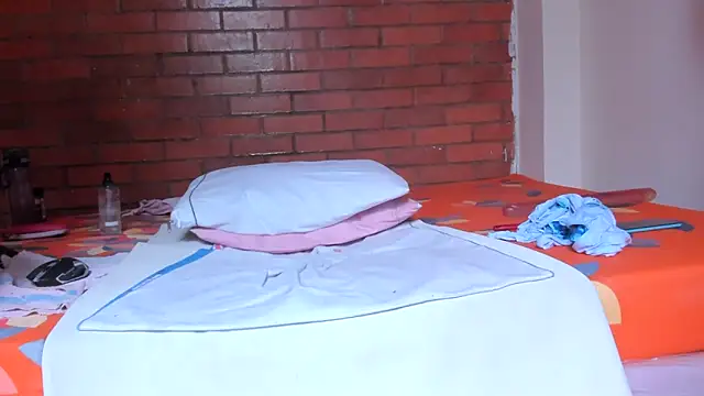 Elianissquirt Live XXX-Chat