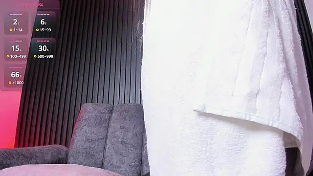 Slave_Ebony live XXX chat