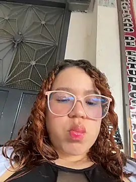 Lucyklein2022 Live XXX-Chat