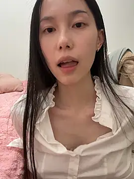 DD-52 Adlı Modelin Canlı XXX Sohbeti