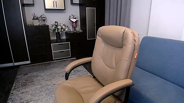 Онлайн чат XXX LindaLiony