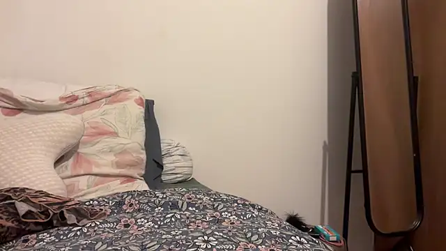 nanaisbackk 即時 XXX 聊天