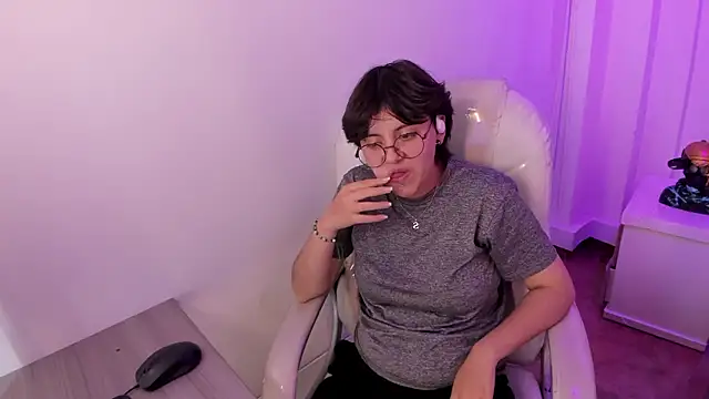 XXX chat uživo modela Nathaly_ds