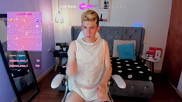 Czat XXX na żywo – Juaan_Diick