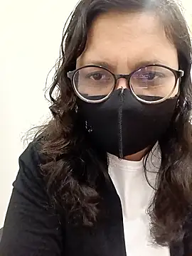 piryasharma005 Show in webcam