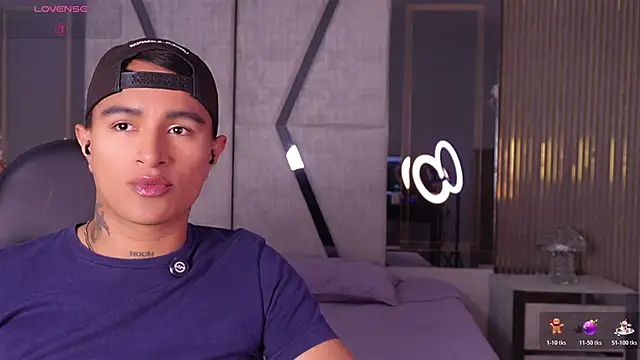 LiamDeep 即時 XXX 聊天