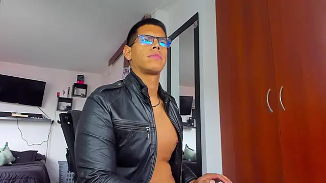 _John_Boy_: онлайн-секс-чат