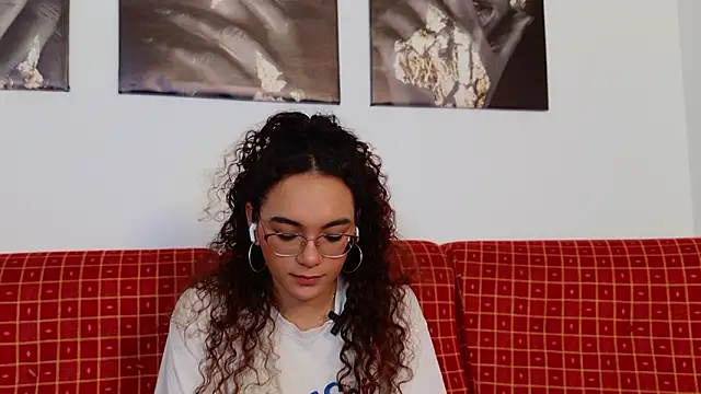 Taylor_Tina: онлайн-секс-чат