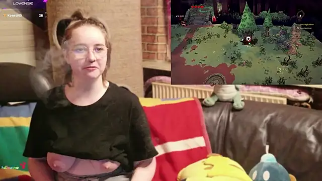 GamerGirl_Eve: онлайн-секс-чат