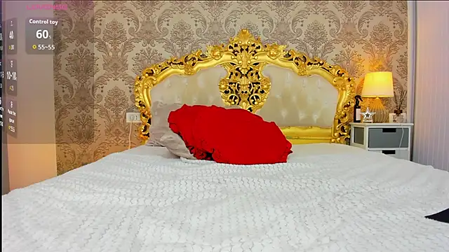 JulieBigAssx 现场XXX聊天