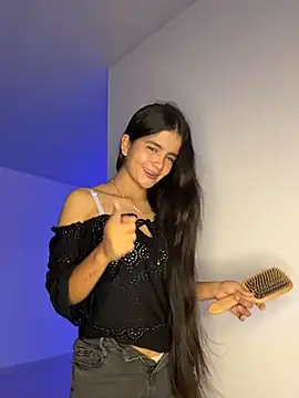 I_am_Zoe_Hot Adlı Modelin Canlı XXX Sohbeti