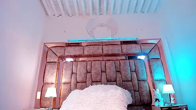 Czat XXX na żywo – mia_isabell20