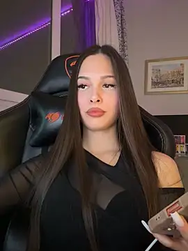 EricaWalls Chat XXX in diretta